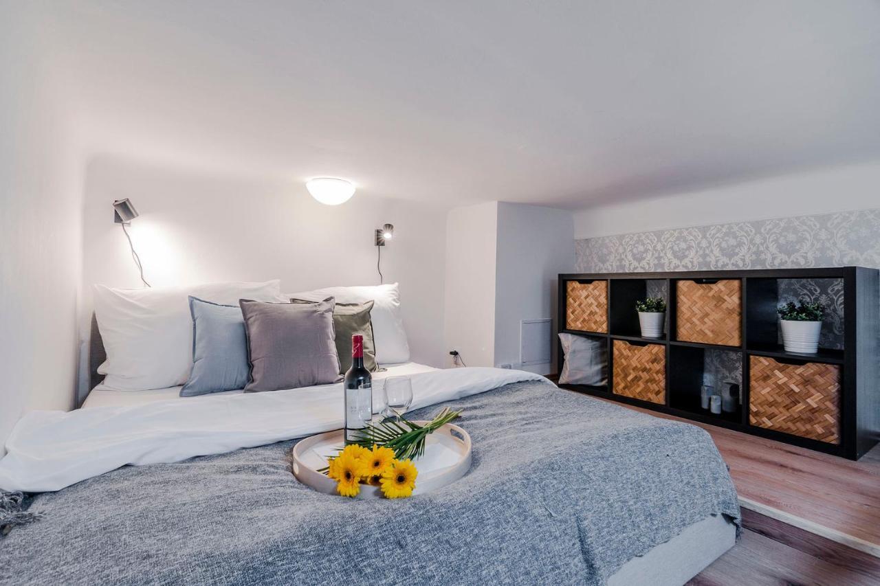 Charming Apartments Prague By Michal&Friends ภายนอก รูปภาพ